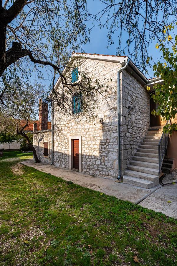 Ferienhaus Kuca Marija - Traditionelles Steinhaus Bei Zadar Debeljak Bagian luar foto