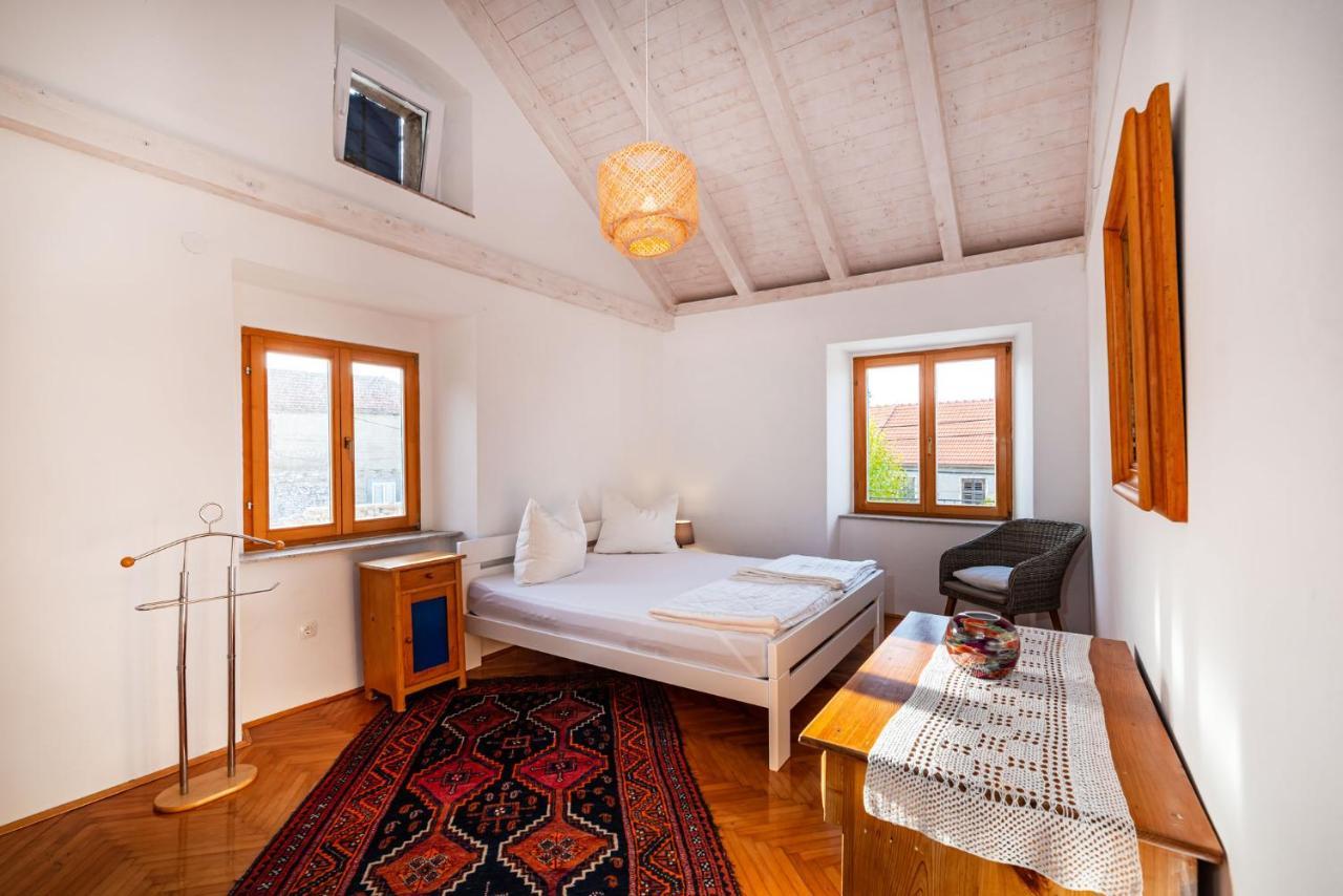 Ferienhaus Kuca Marija - Traditionelles Steinhaus Bei Zadar Debeljak Bagian luar foto